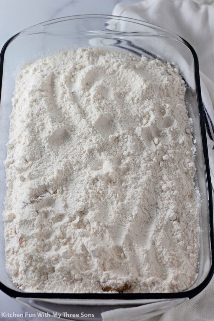 cake mix over apples