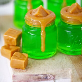 Caramel Apple Jello Shots feature