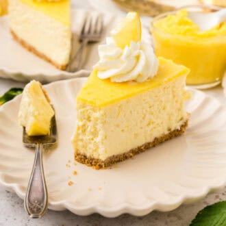 Lemon Cheesecake feature