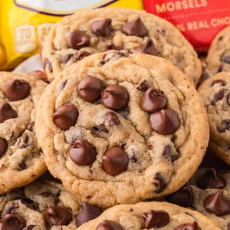 Nestle Toll House Chocolate Chip Cookies feature