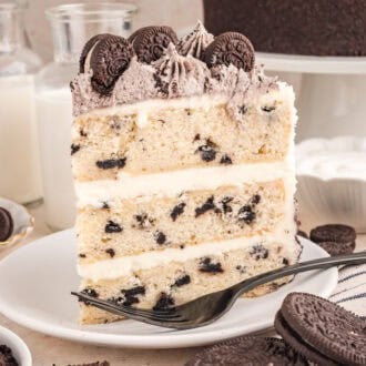 Oreo Cake feature