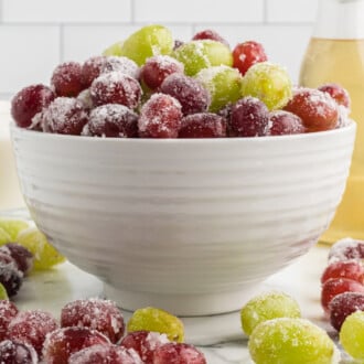 Prosecco Grapes feature